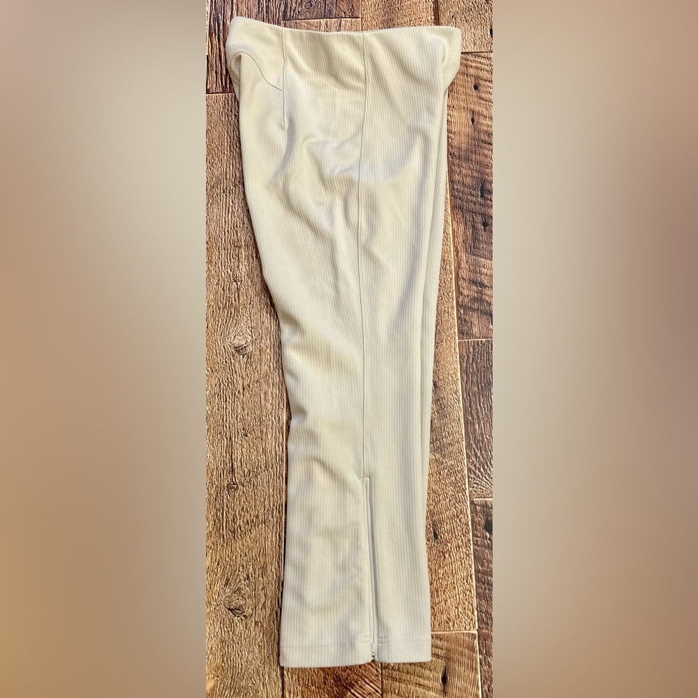 Lululemon Ribbed Softstream Zip-Leg High Rise Crop Pants In Bone, Size 8 - Picture 7 of 16